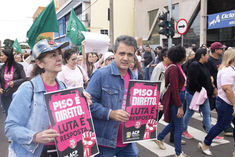 Piso dos professores ganha espaço na LDO e Landmark mantém luta pela valorização do magistério