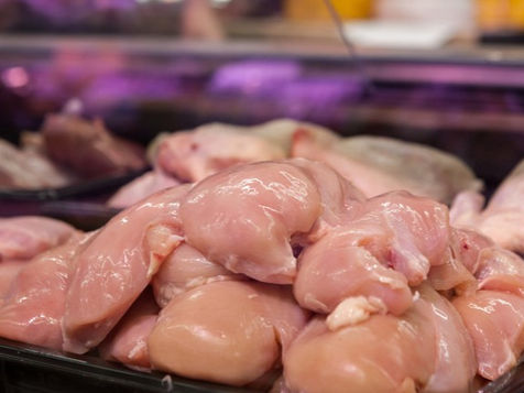 Brasil suspende preventivamente exportações de carne de aves e seus produtos