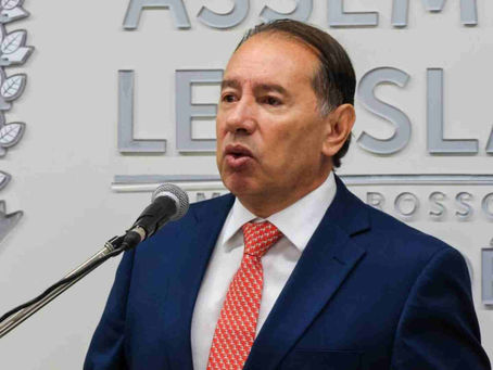 Governador em exercício, Gerson Claro sanciona lei para redução das taxas cartorárias