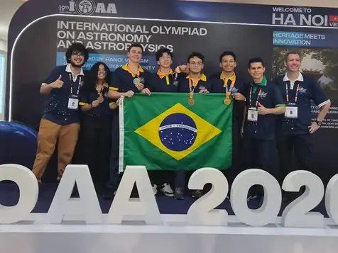 Brasil faz história na Olimpíada Internacional de Astronomia e Astrofísica