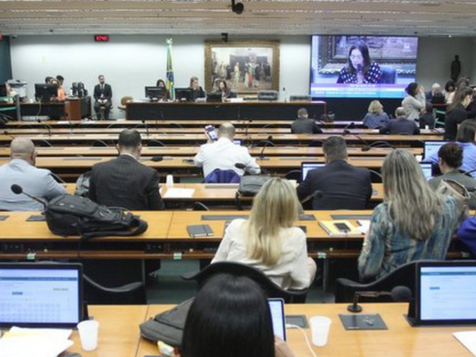 PEC da Escala 6×1 pode ser analisada pela CCJ da Câmara dos Deputados nesta quarta-feira