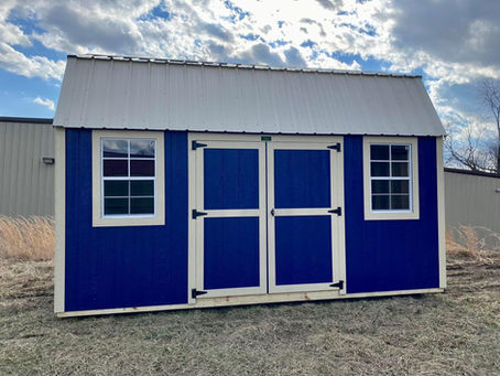 Why Wooden Sheds Outshine Plastic Sheds: A Detailed Comparison