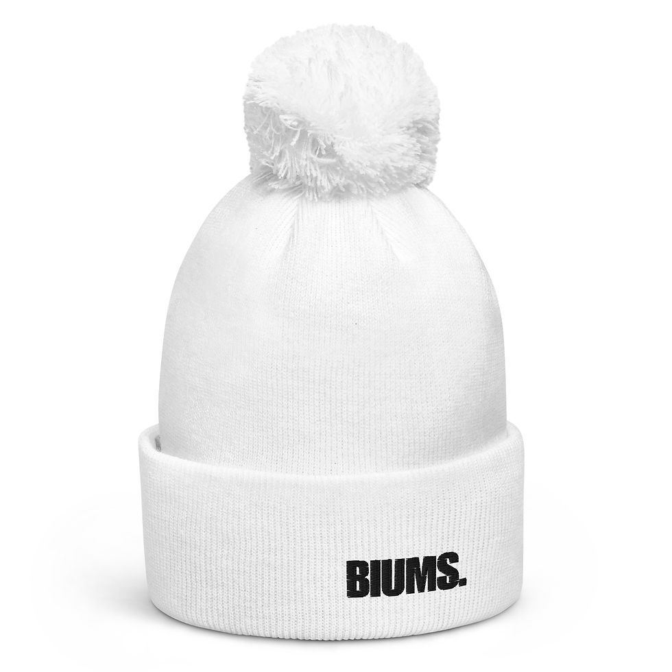 Pom pom beanie
