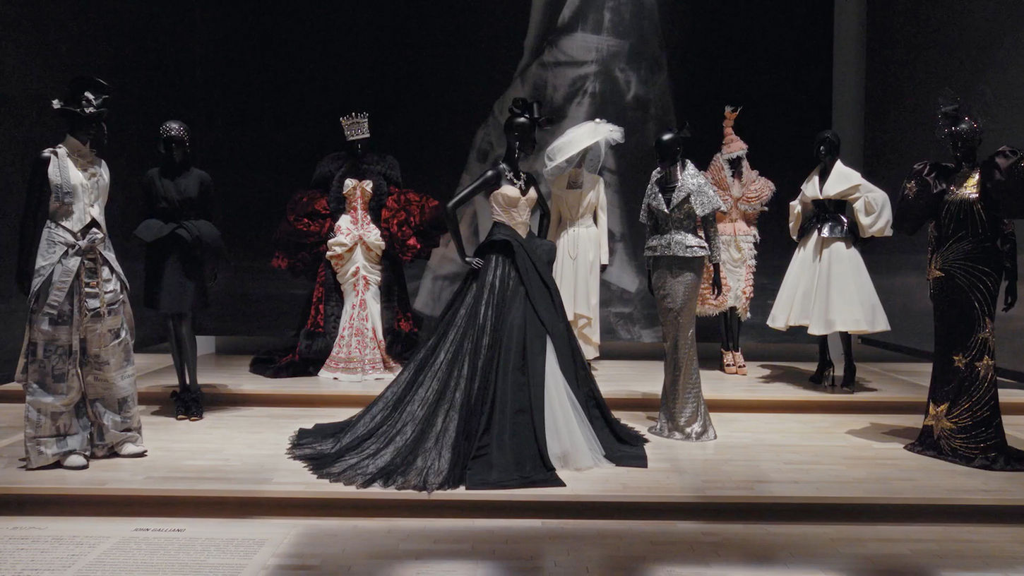 Christian Dior Exhibition