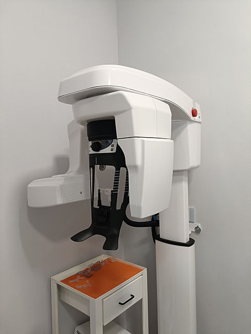 Macchhina TC dr.Andrea Simeone dentista piacenza.jpg
