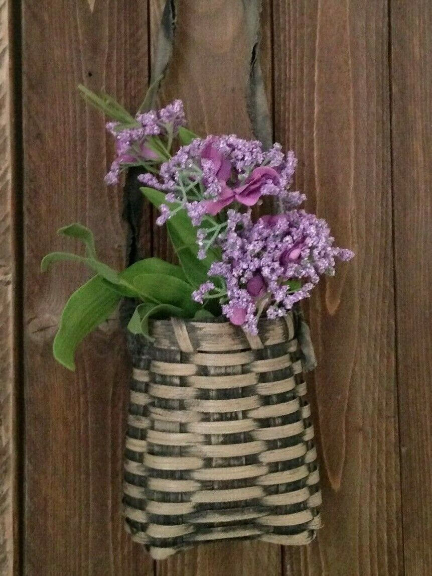 Thumbnail: Handcrafted Grungy Hanging Baskets