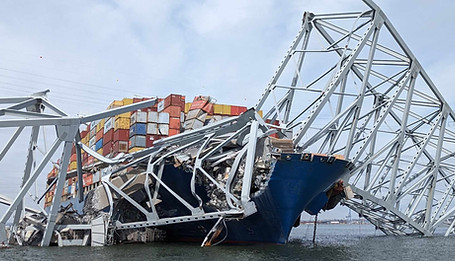 MV_Dali_and_the_Francis_Scott_Key_Bridge_collapse_-_240326-A-SE916-6662.jpeg