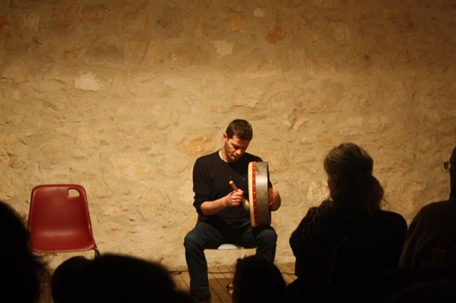 Hervé Le Jacq et son Bodhrán