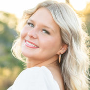 Why the Beginning of Senior Year Is the Perfect Time to Schedule Senior Portraits