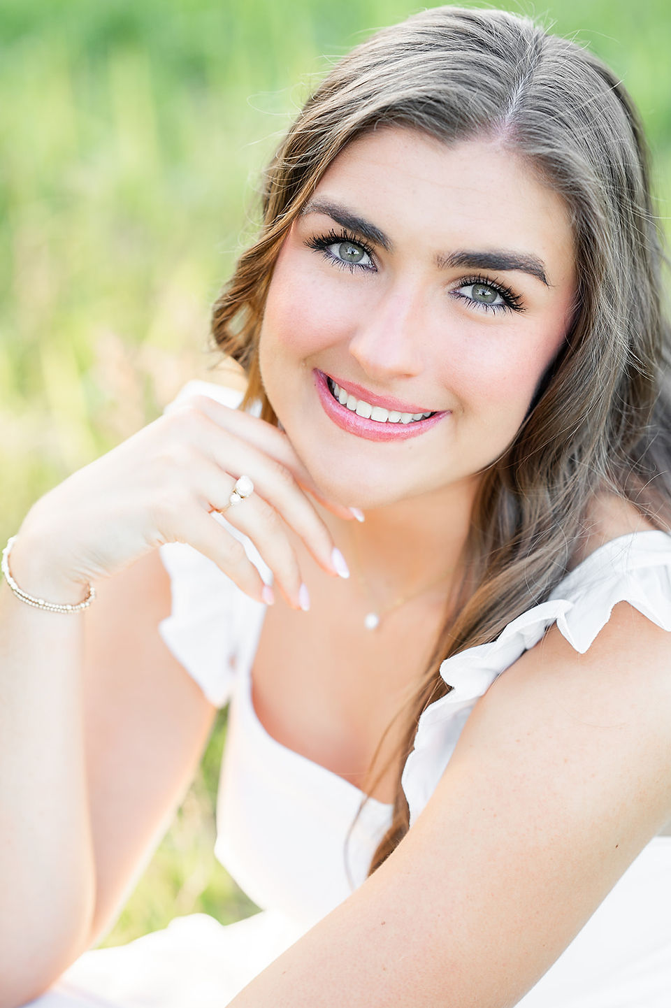 Senior Portrait Session in a field | April Grayson Photography | Mobile AL Photographer