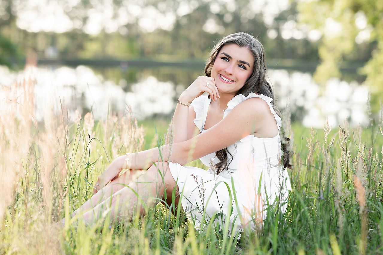 Senior Portrait Session in a field | April Grayson Photography | Mobile AL Photographer