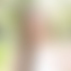 Why You Need to Book Your Senior Portraits NOW!!