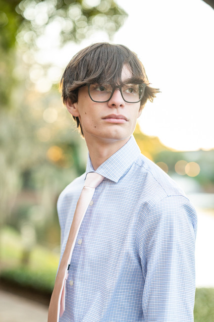 Senior portraits at the Grand Hotel in Fairhope Alabama for Daphne High School senior