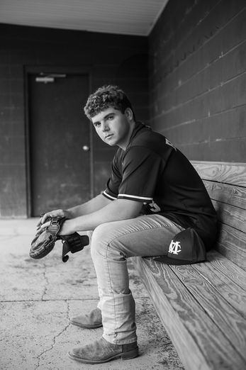 boys senior portraits | baseball senior portraits | April Grayson Photography