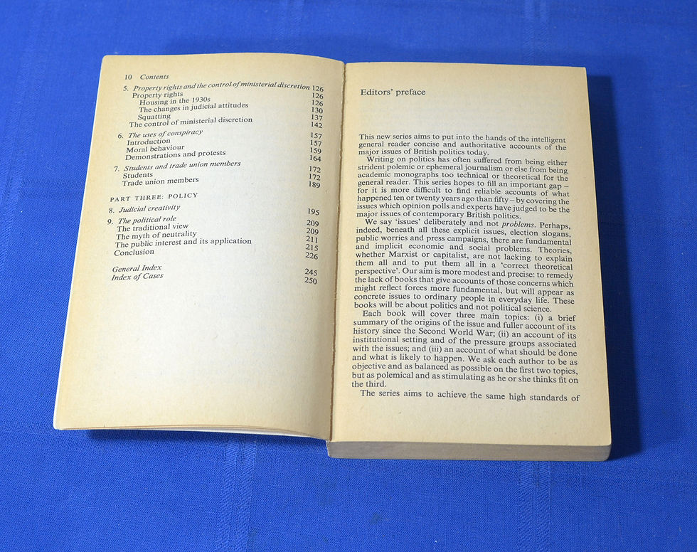 Miniatura: John A. G. Griffith. The Politics Of The Judiciary. EN INGLES