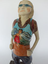 Wandervogel, clayart, claylove, ceramicsculpture, German ceramic, Figur aus Keramik, Keramikskulptur, Kunst aus Keramik, Tonfrauen, Figuren aus Ton, Neue Keramik, Claylove, Skulpturen, Figuren aus Ton, Tonfrauen 