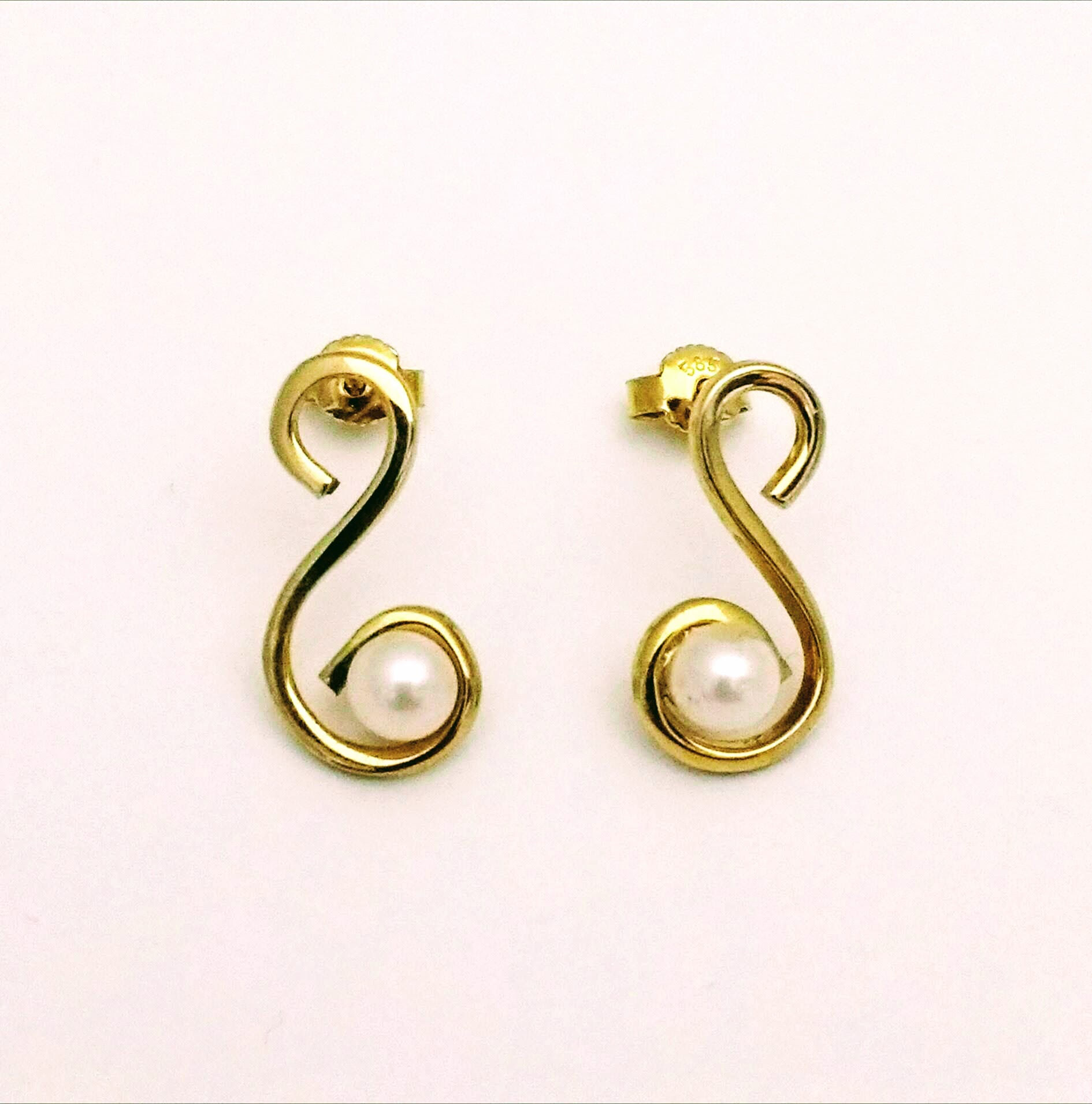 Σκουλαρίκια με Μαργαριτάρια