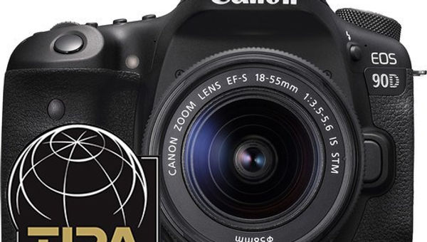 Canon EOS 90D + EF-S 18-55mm IS STM