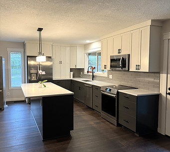 Kitchen_edited.jpg