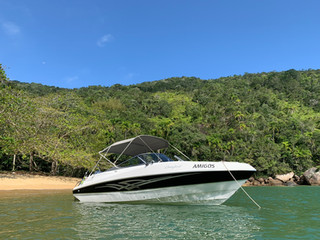 passeio-de-lancha-ubatuba-10