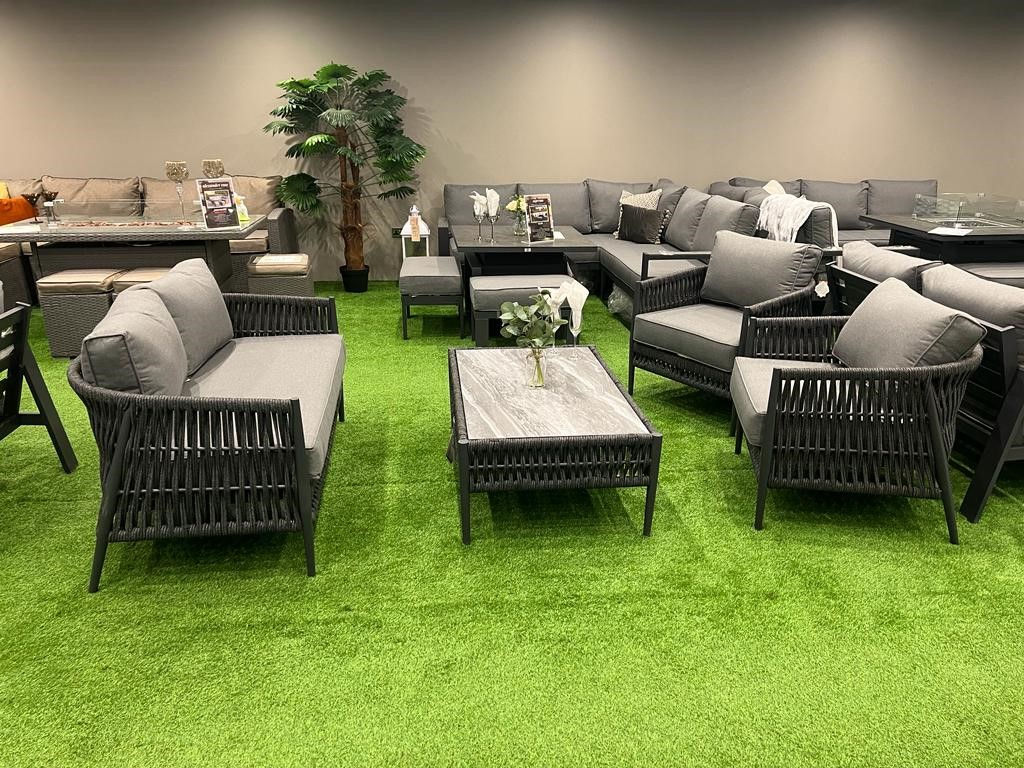 Supremo Leo Lounge Set