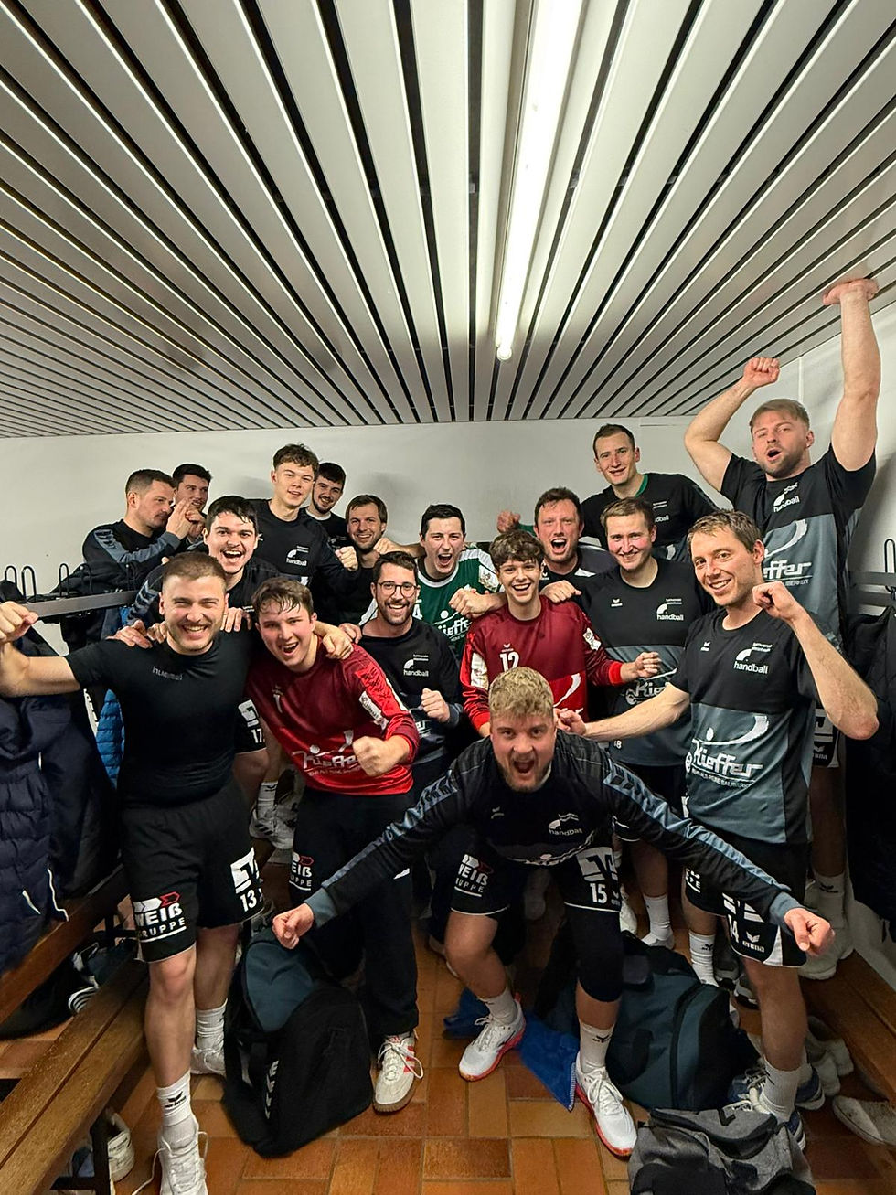 Grüße aus der Kabine! Siegerselfie nach dem Arbeitssieg.