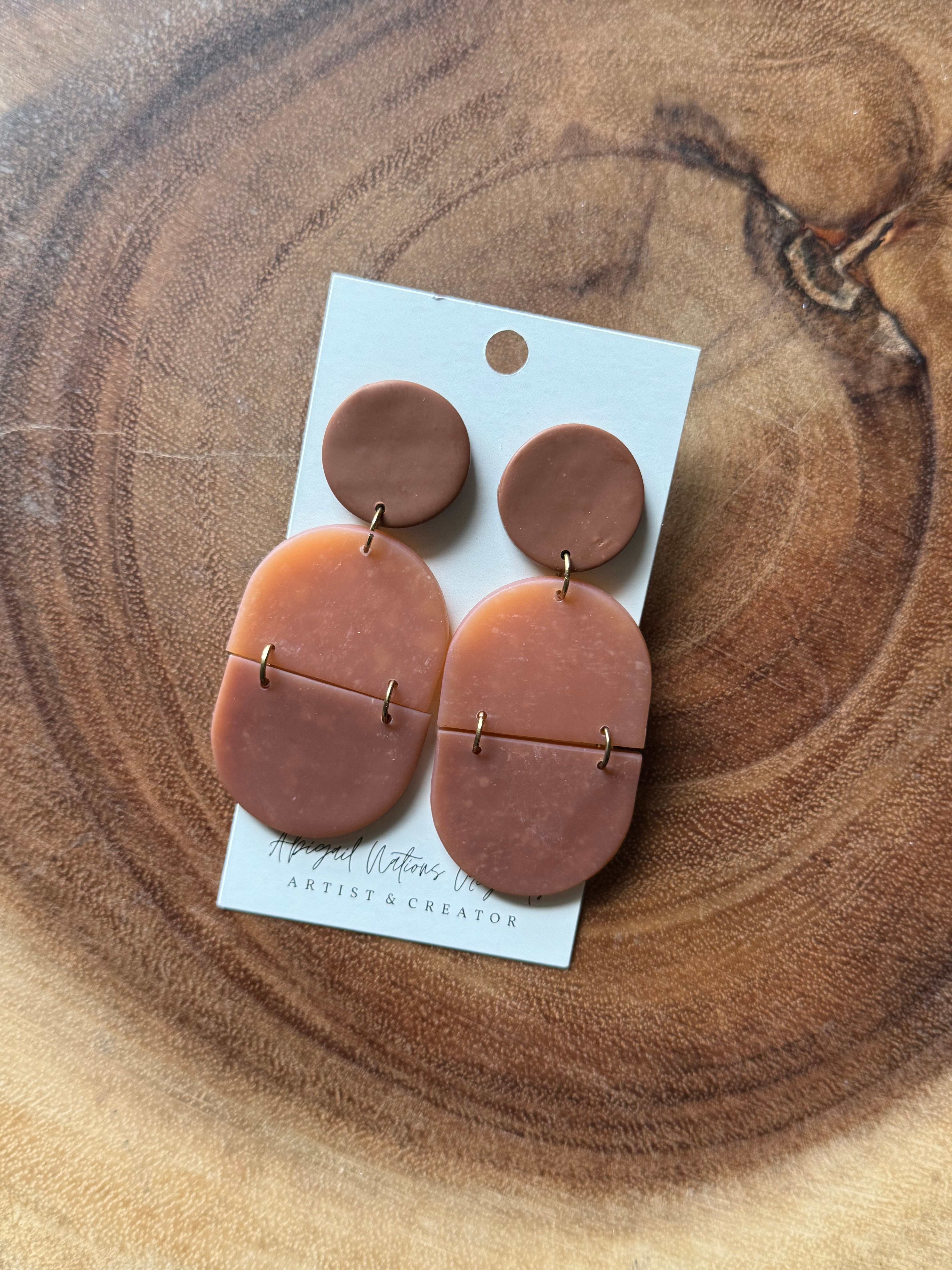 Split Susan Saddle Dangle