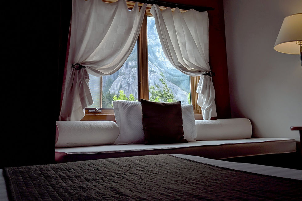 Squamish Howe Sound Inn Hotel room with view of the chief mountain