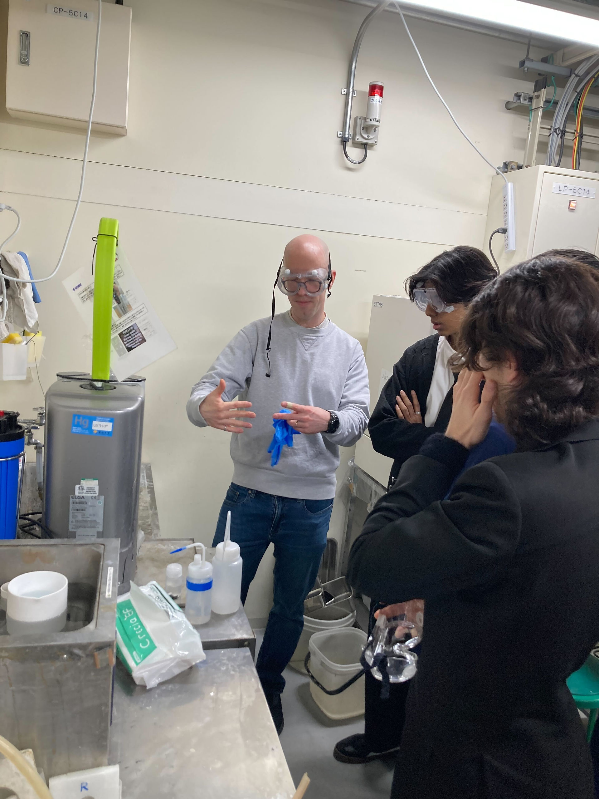 Inside the Lab: Hands‑On Exposure to Advanced Research Tools