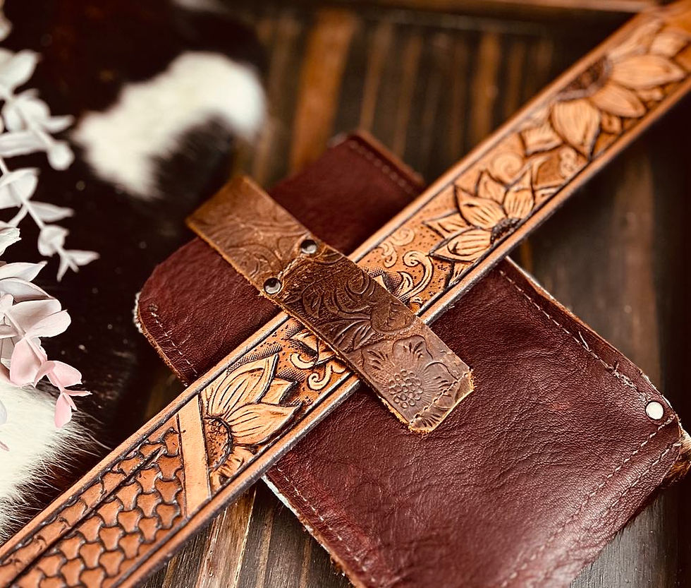 Thumbnail: Cowhide Belt Loop Cell Phone Holder