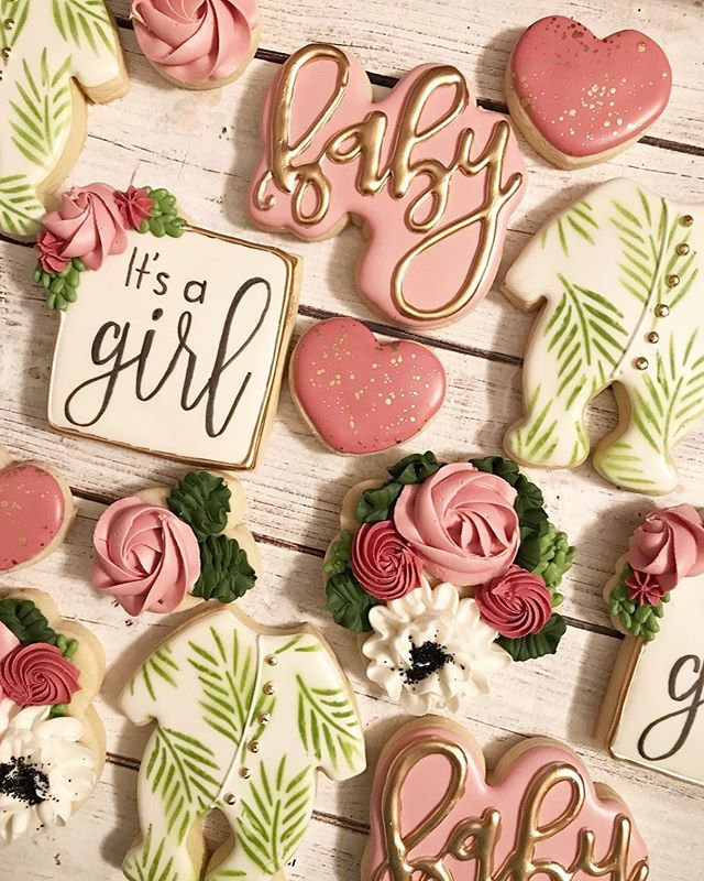 Floral baby shower sets are one of my fa