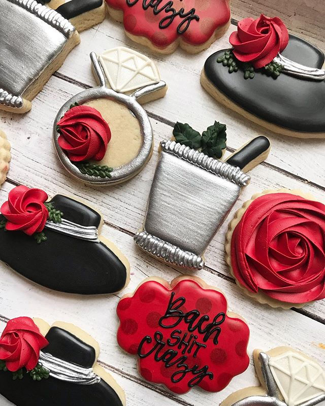 Today is the _kentuckyderby These cookie