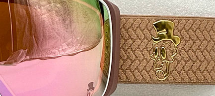 State of the art anti fog lens and ventilation system keeps everything clear all day long!