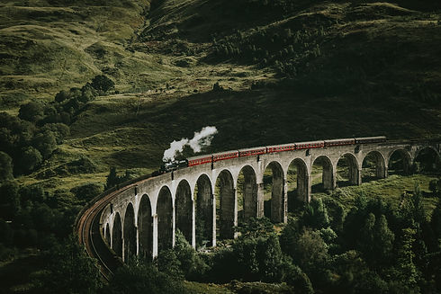 glenfinnan-viaduct-railway-in-inverness-shire-sco-2022-12-15-23-18-27-utc.jpg