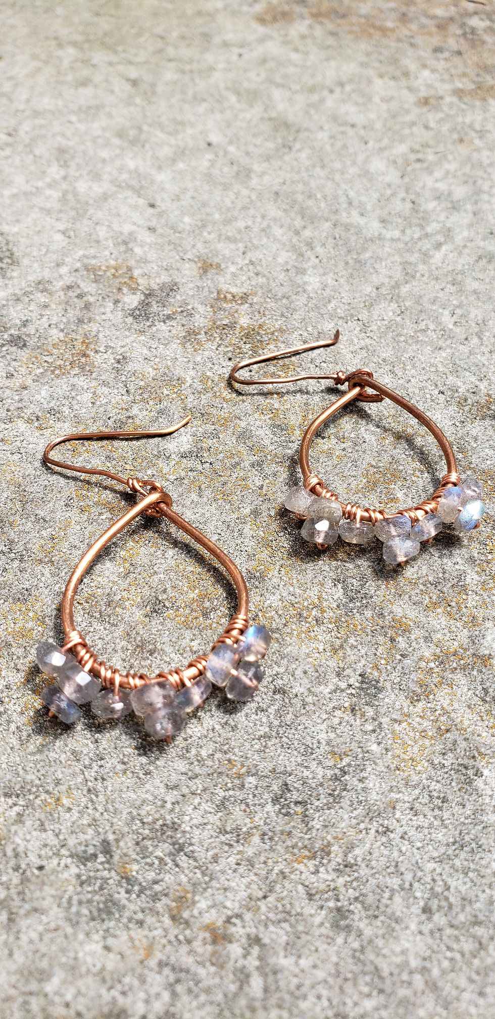 Thumbnail: Copper & Labradorite Drop Earrings / Raw Crystal Teardrop Earrings