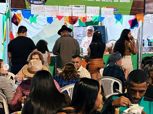 Barraca do ICOB é sucesso e dá show de solidariedade no São João de Barreiras