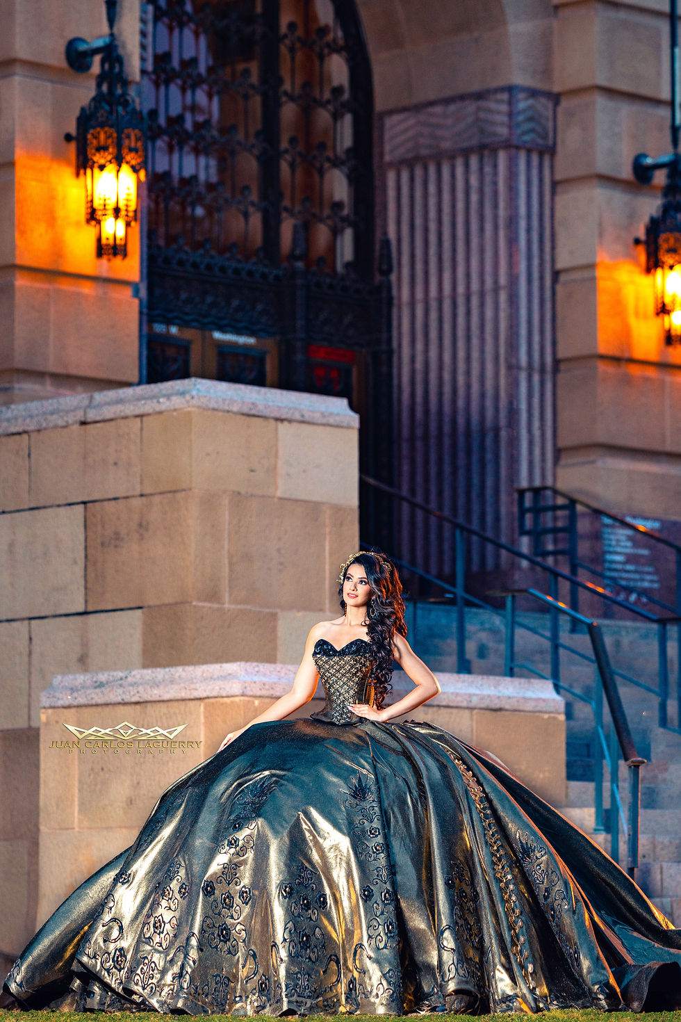 Thumbnail: Modern Elegance and architecture
