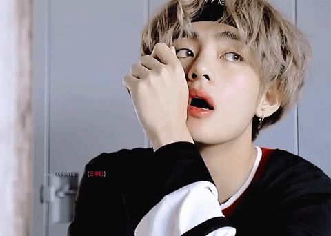 sexy-bangtan-taehyung-Favim.com-7125286.gif