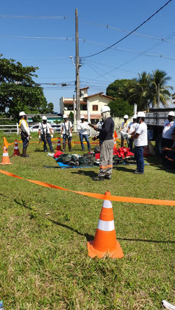 CURSO ELETRICISTA EM REDE DE DISTRIBUIÇÃ