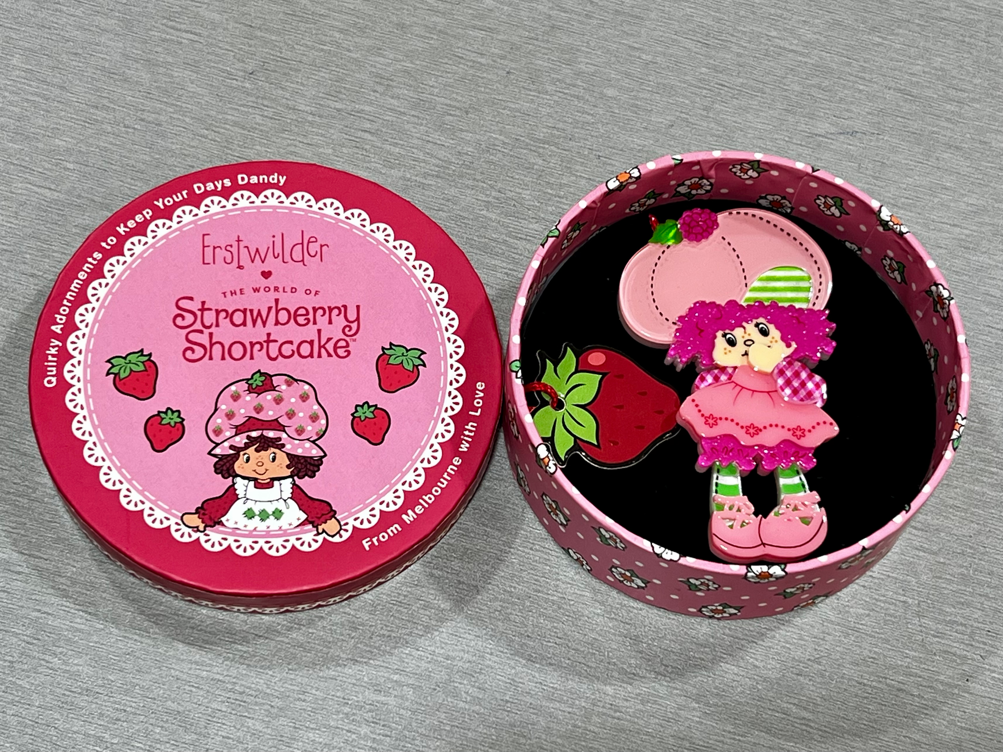 Raspberry Tart Brooch