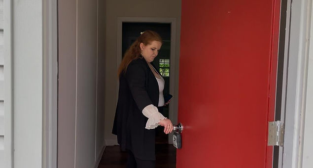 Amanda ad.jpg