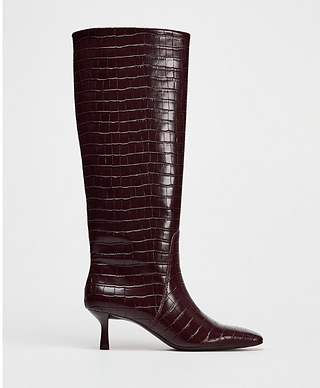 Kitten heel boot