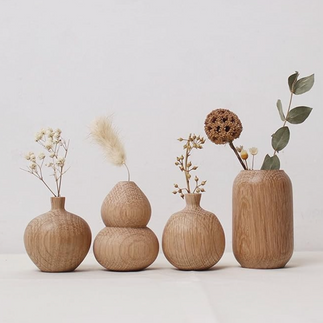 Mini wood vases