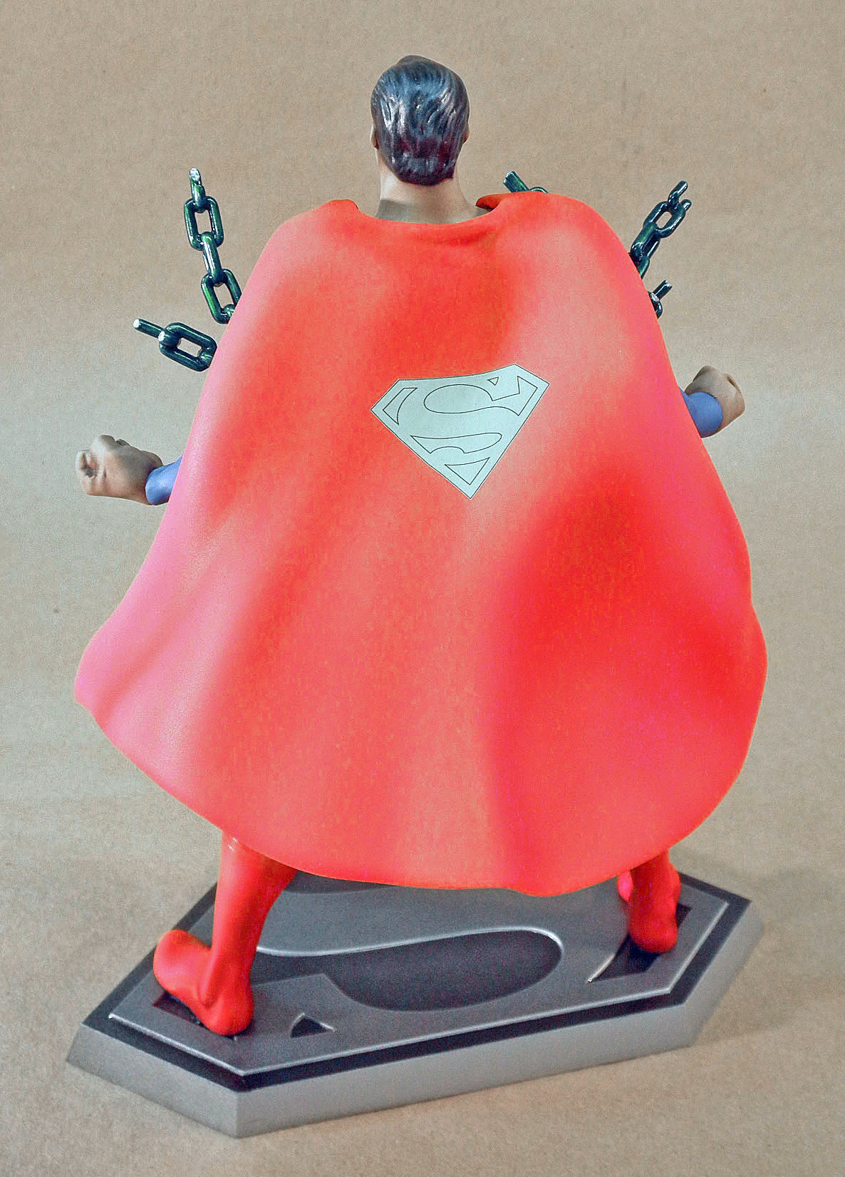 Polar Lights Superman, Back