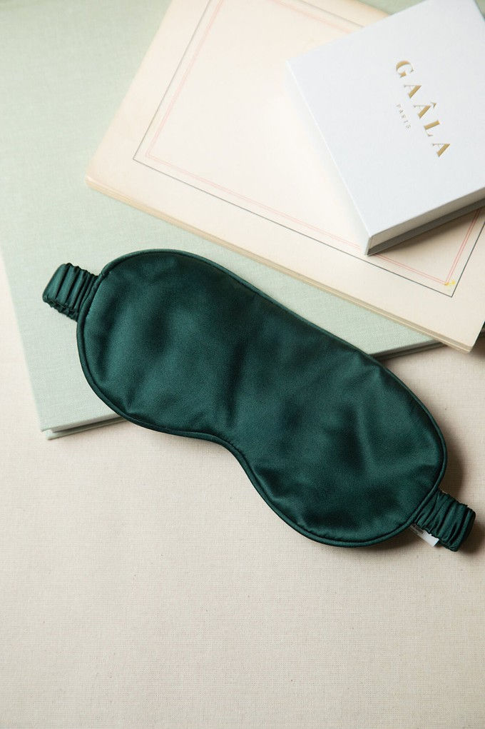 Thumbnail: Silky Sleep Mask Set with Storage Bag & Headband