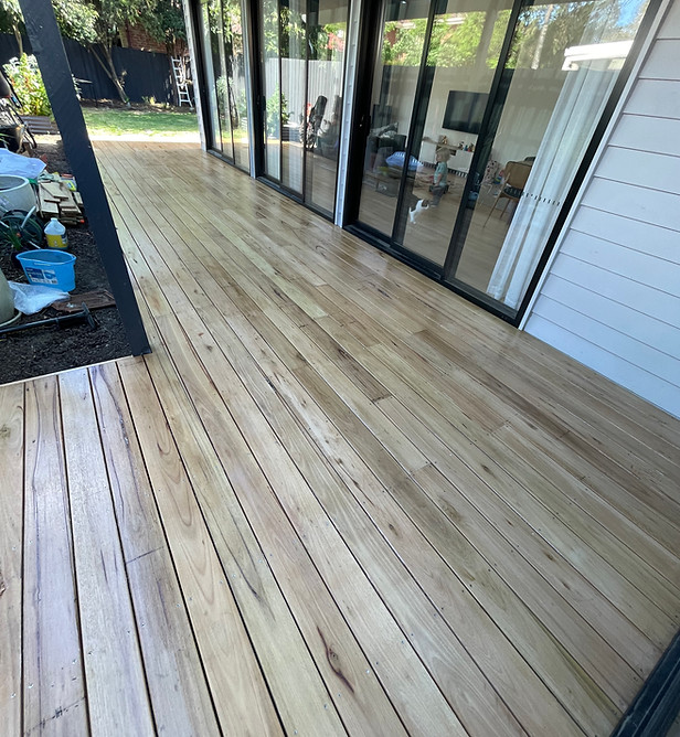 Thornbury Decking