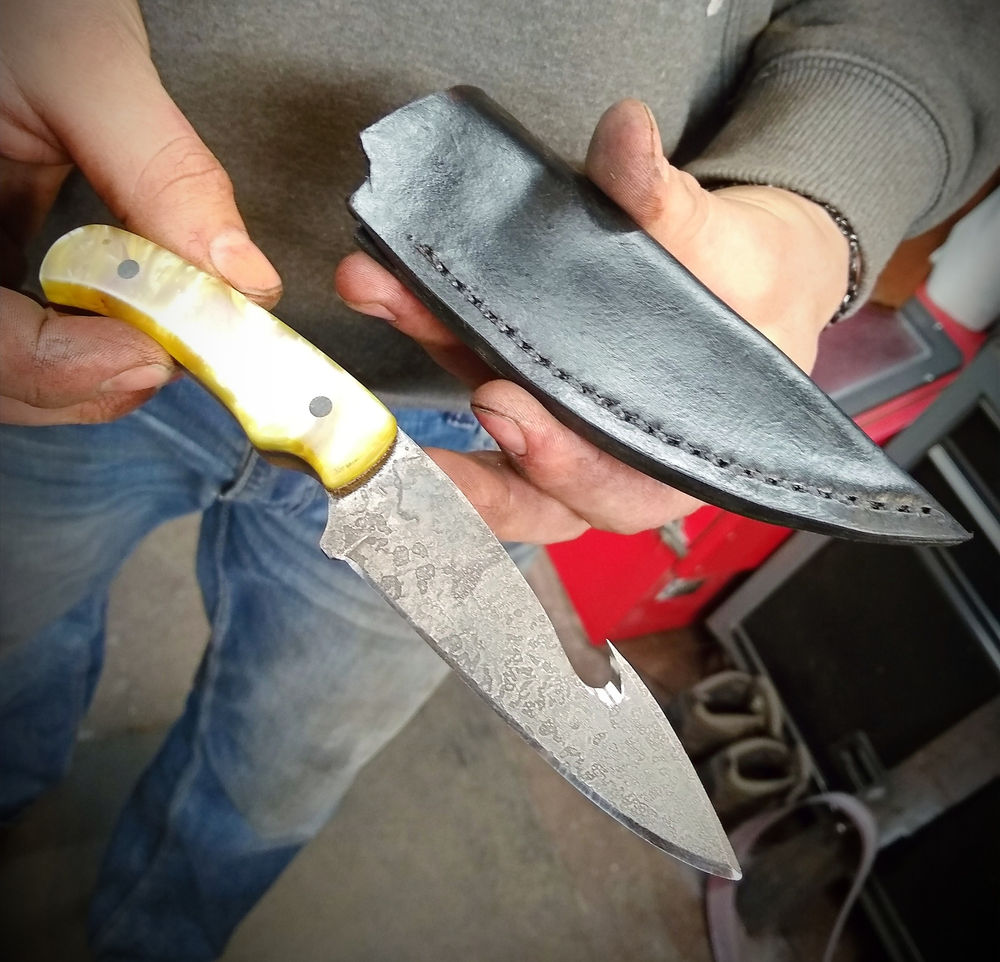 Jordan & Joe make beautiful knives at "Create a Knife