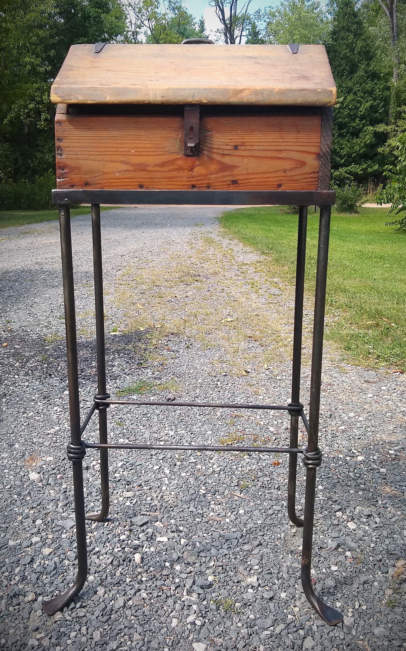 Hand forge box stand