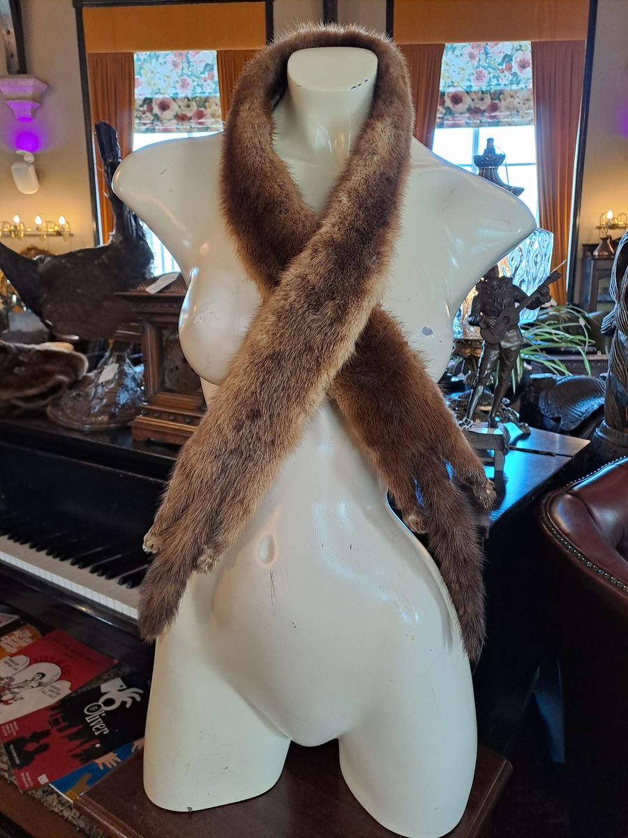 Vintage 2 Pelt Mink Fur, photo 1 of 4