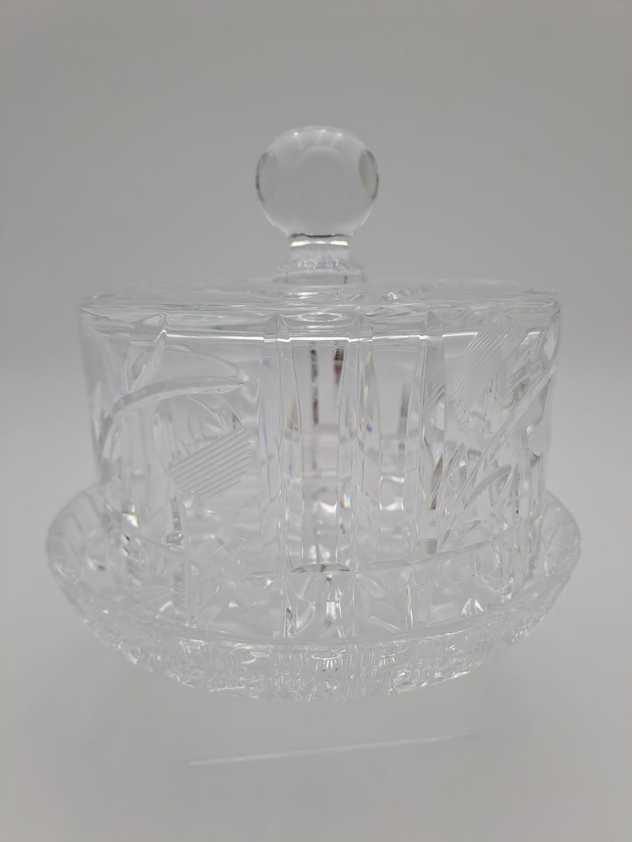 Vintage Crystal Cheese Dome, photo 1 of 4